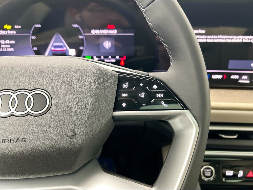 Thumbnail: 2025 Audi Q5 - 12