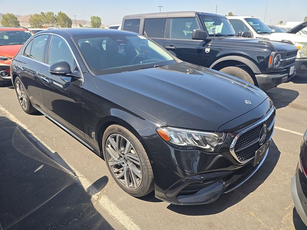 Obsidian Black Metallic 2025 Mercedes-Benz E-Class Sedan Rear-Wheel Drive 9-Speed Automatic