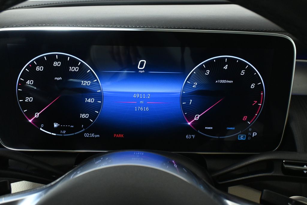 Thumbnail: 2024 Mercedes-Benz GLC - 20