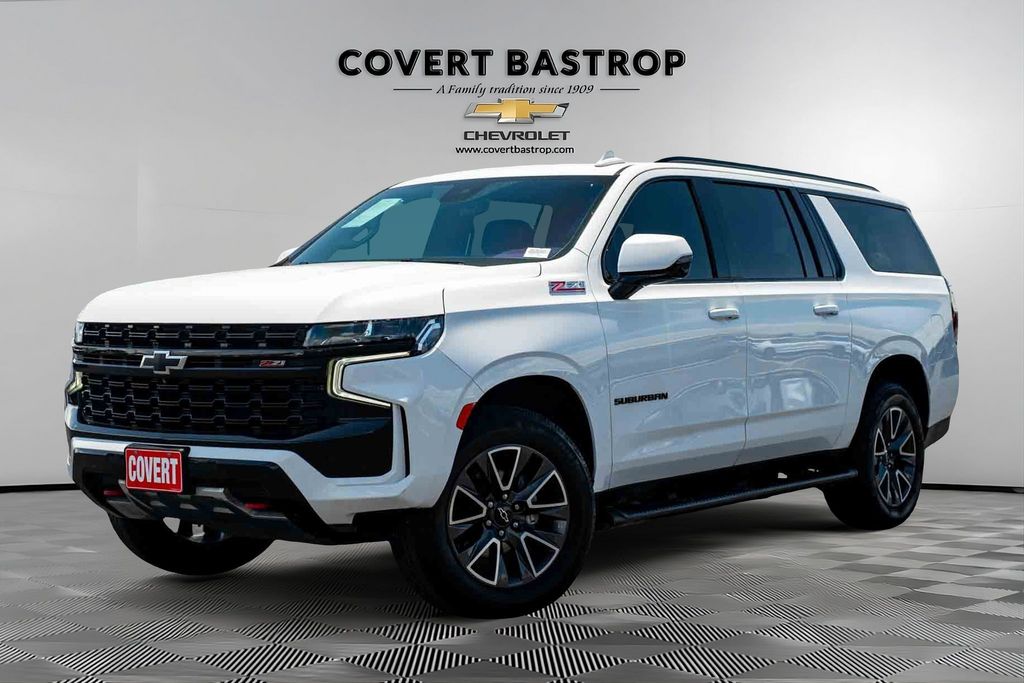 Summit White 2024 Chevrolet Suburban SUV / Crossover Four-Wheel Drive 