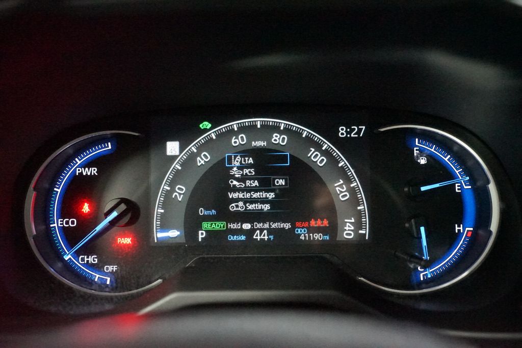 Thumbnail: 2025 Toyota RAV4 - 15