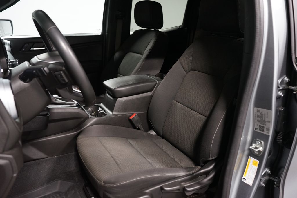 Thumbnail: 2024 Chevrolet Colorado - 6