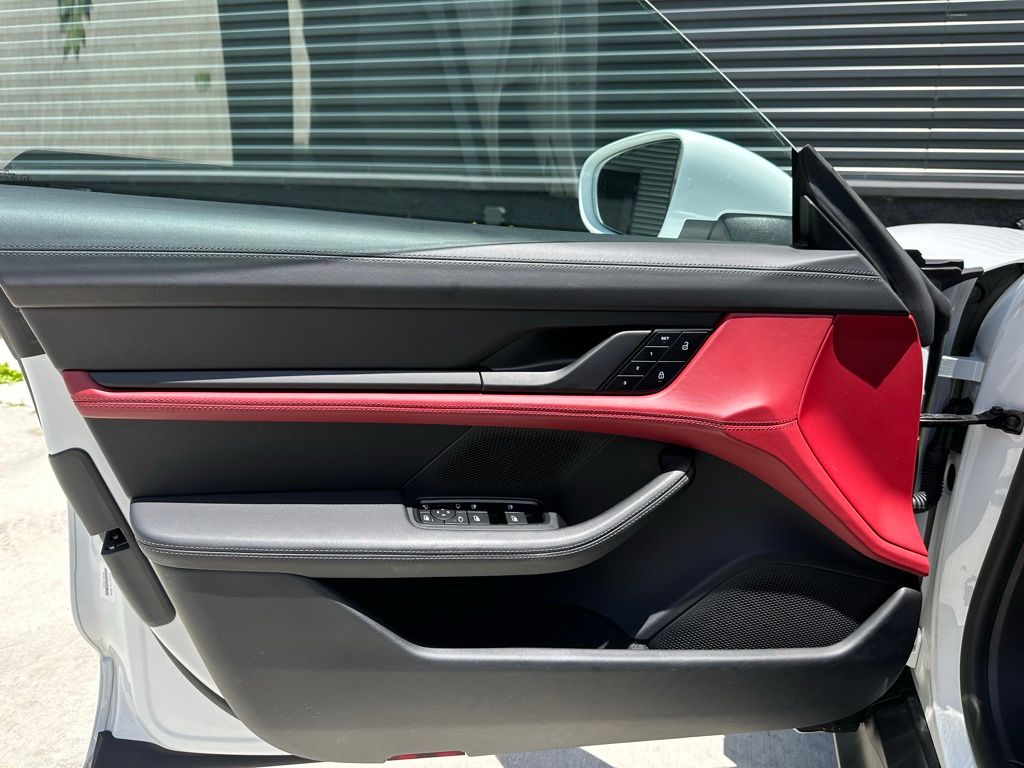 2023 Porsche Taycan  14