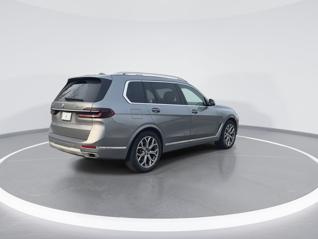 Thumbnail: 2024 BMW X7 - 8