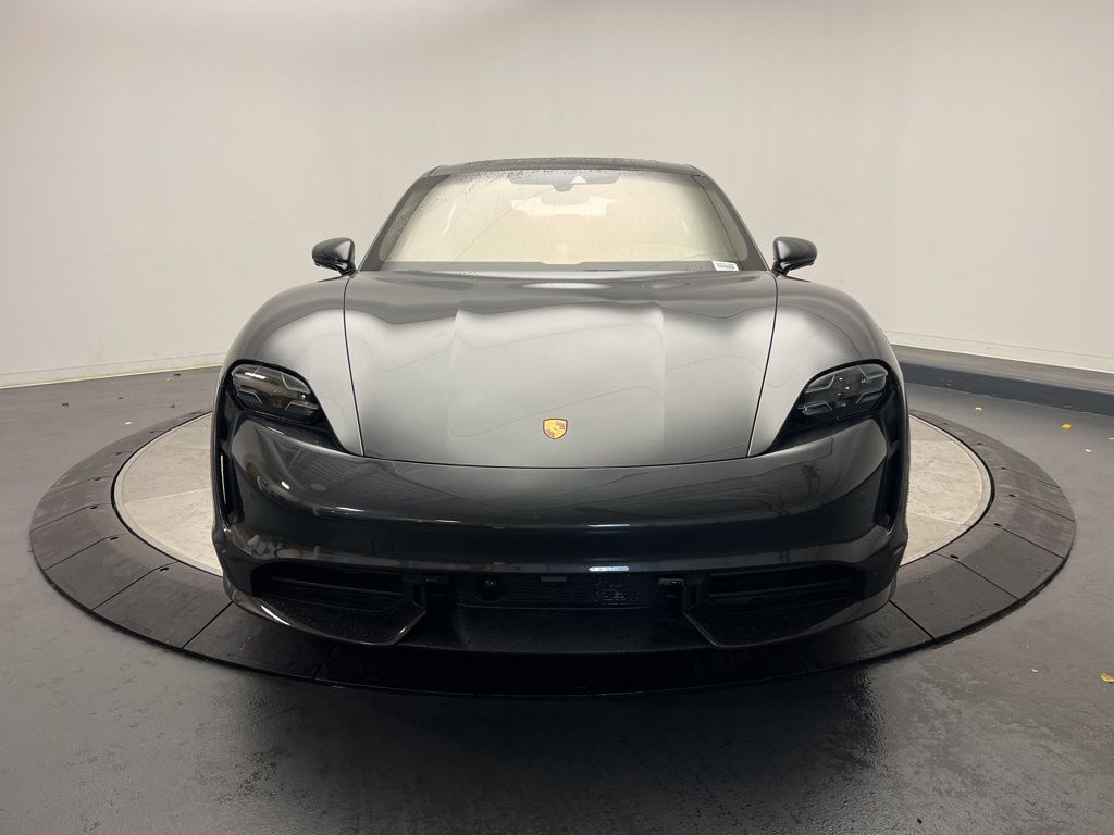 Thumbnail: 2021 Porsche Taycan - 8