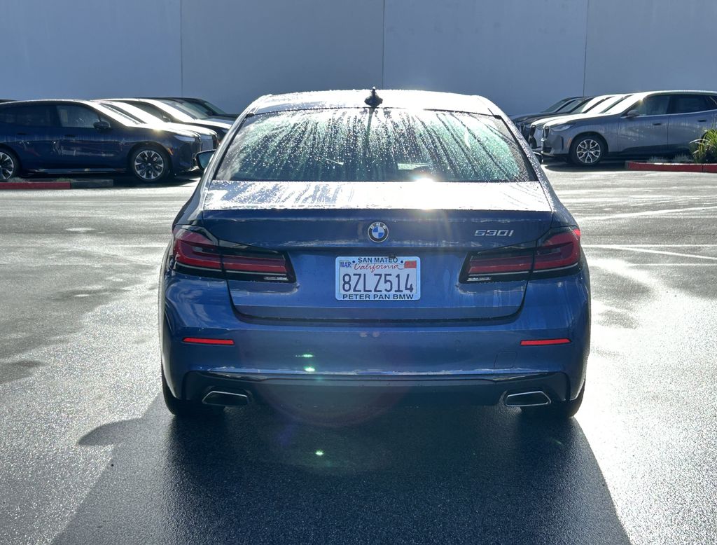 Thumbnail: 2022 BMW 5 Series - 4