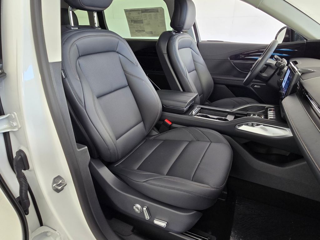 new 2026 Lincoln Nautilus car, priced at $61,670