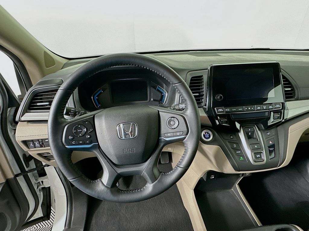 Thumbnail: 2022 Honda Odyssey - 11