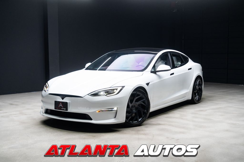 Off White 2026 Tesla Model S Sedan All-Wheel Drive 1-Speed Automatic