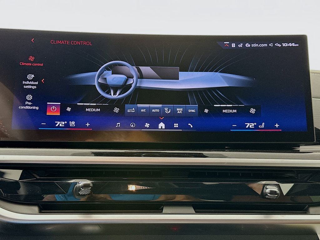 Thumbnail: 2026 BMW X5 - 14