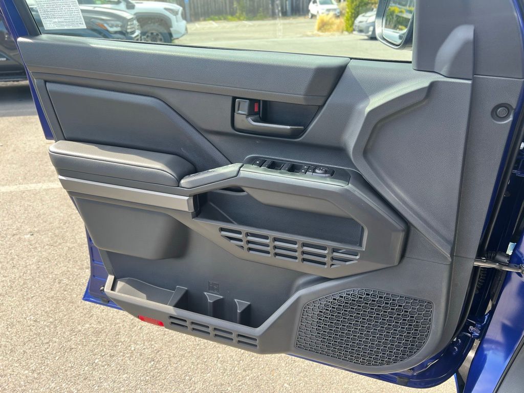 2025 Toyota Tacoma SR5 Double Cab photo 21