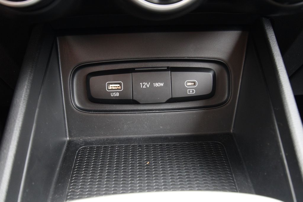 Used 2025 Hyundai Venue SUV