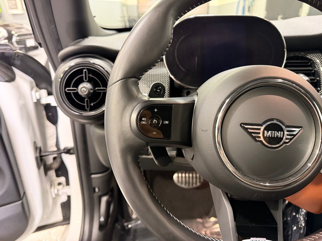 Thumbnail: 2024 MINI Cooper - 13