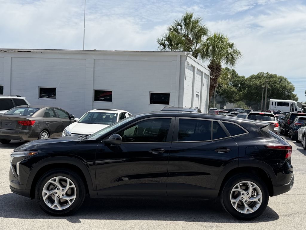 used 2024 Chevrolet Trax car, priced at $17,591
