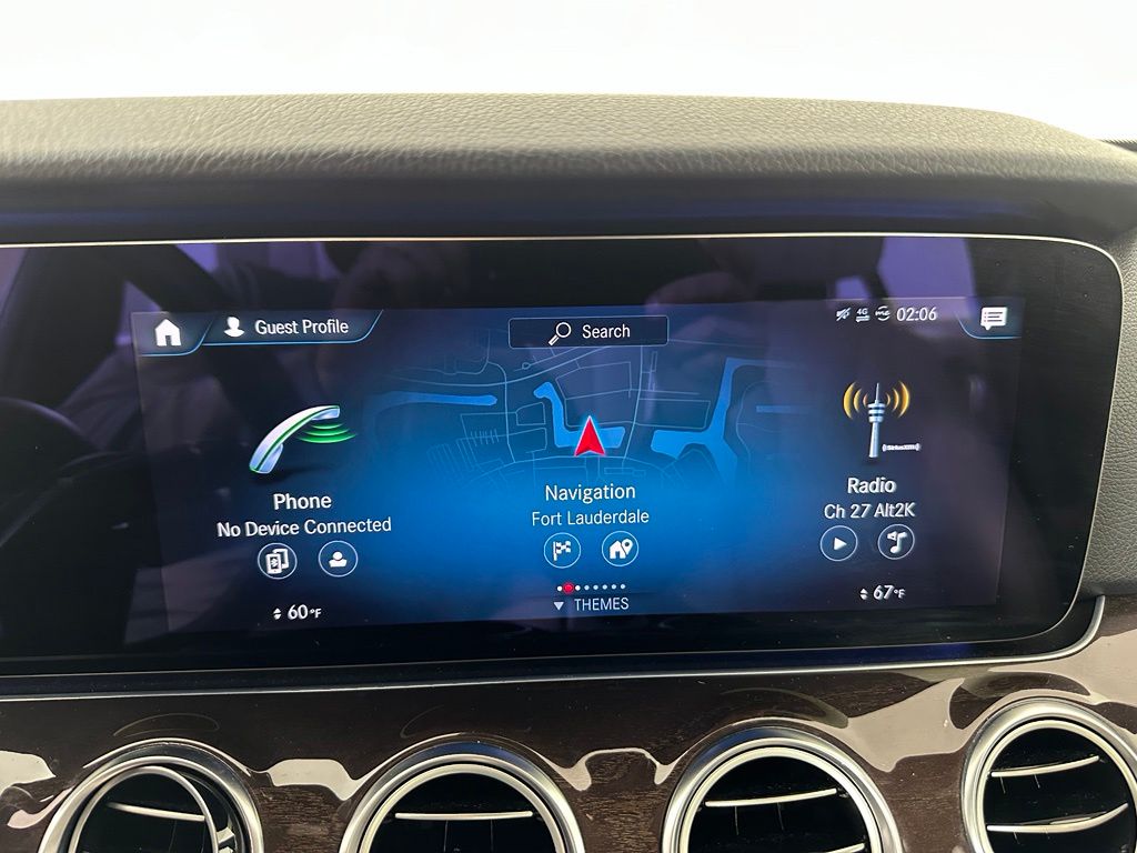 Thumbnail: 2021 Mercedes-Benz E-Class - 31