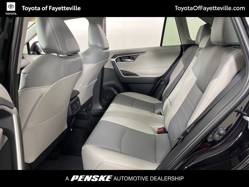 Thumbnail: 2025 Toyota RAV4 - 25