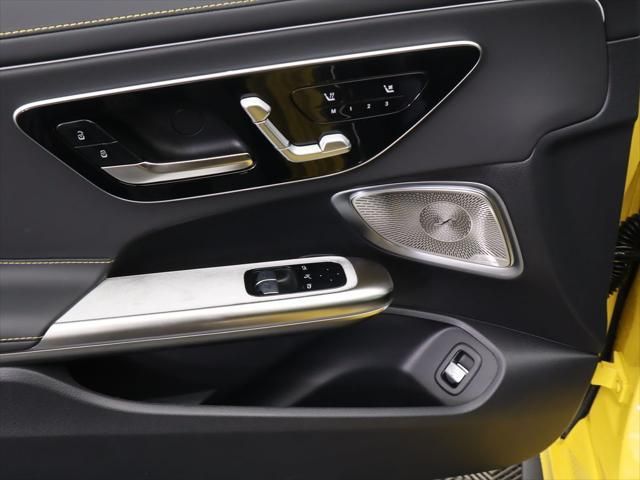 Thumbnail: 2026 Mercedes-Benz CLE - 25