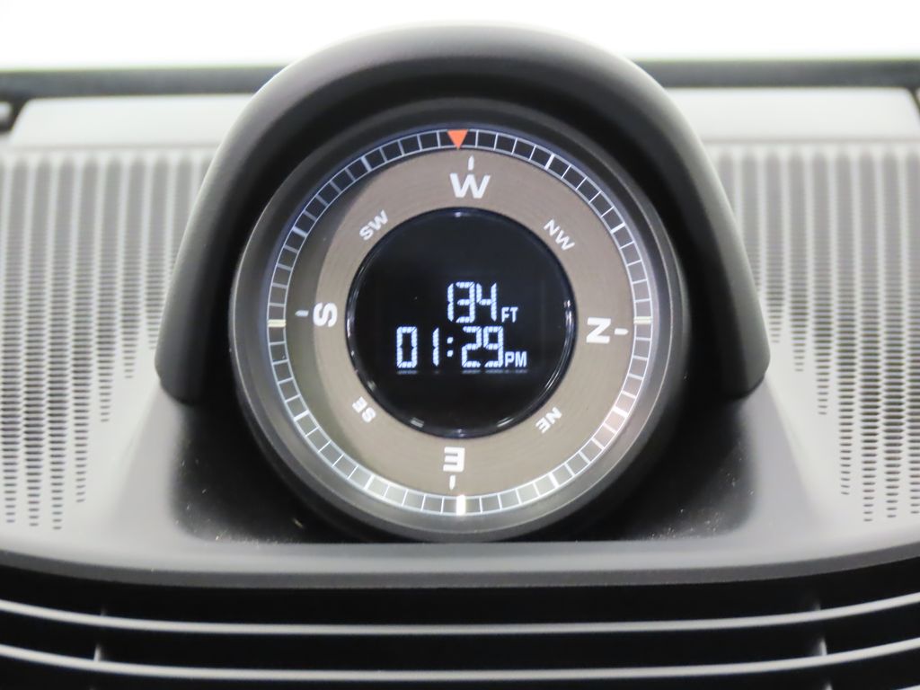 Thumbnail: 2025 Porsche Taycan - 26