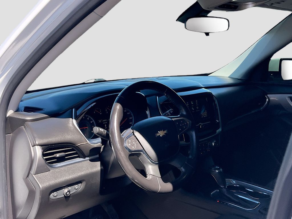 Used 2019 White Chevrolet LT image 9