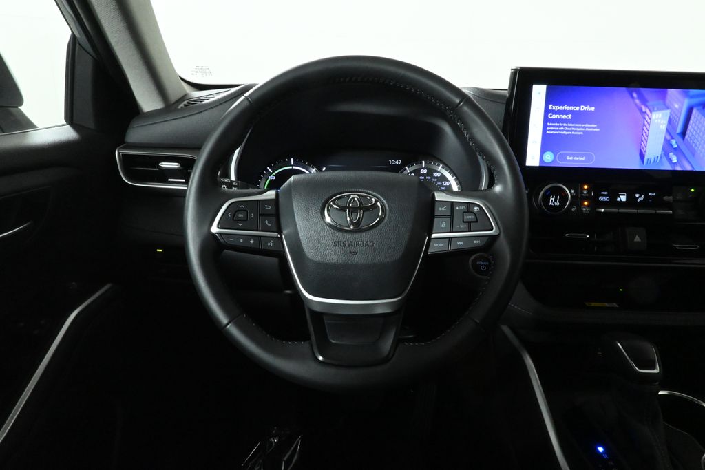 2024 Toyota Highlander XLE 19