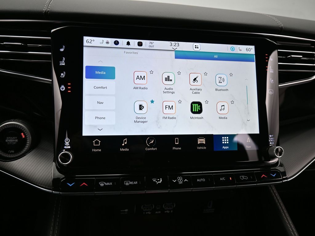 Used 2024 Diamond Black Crystal Pearlcoat Jeep Series II image 27