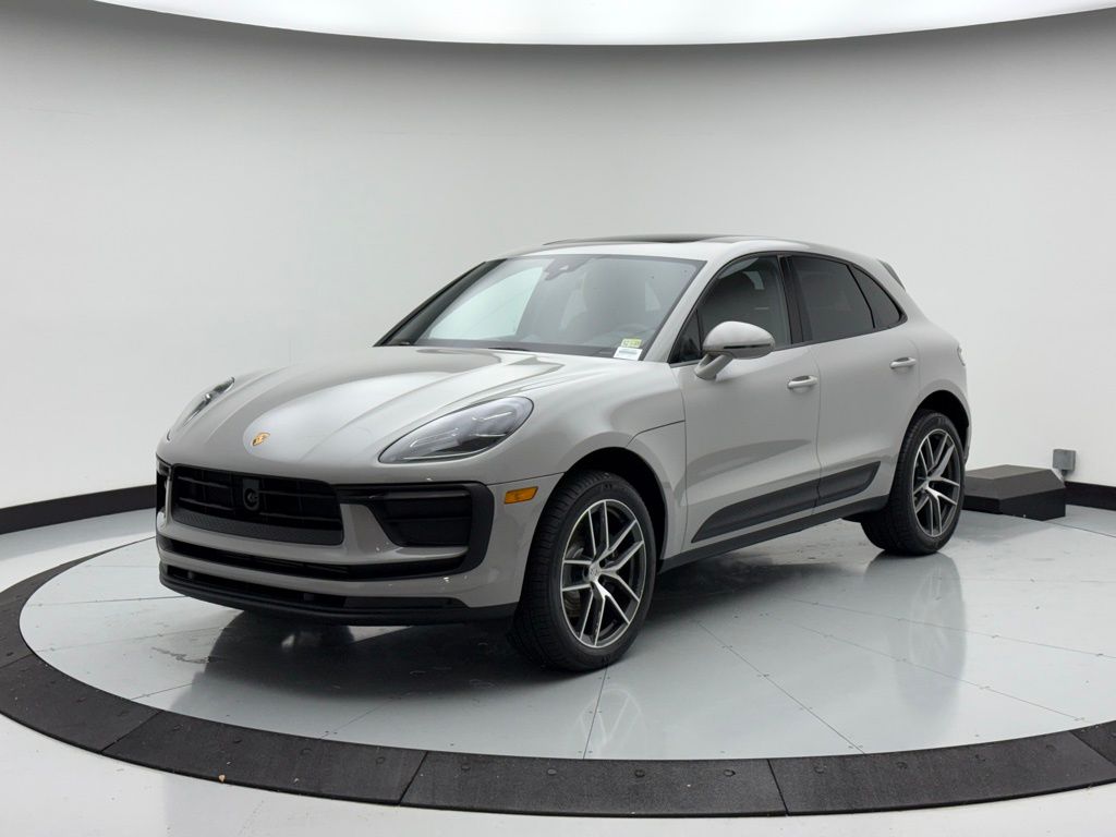 2025 Porsche Macan  -
                Chantilly, VA