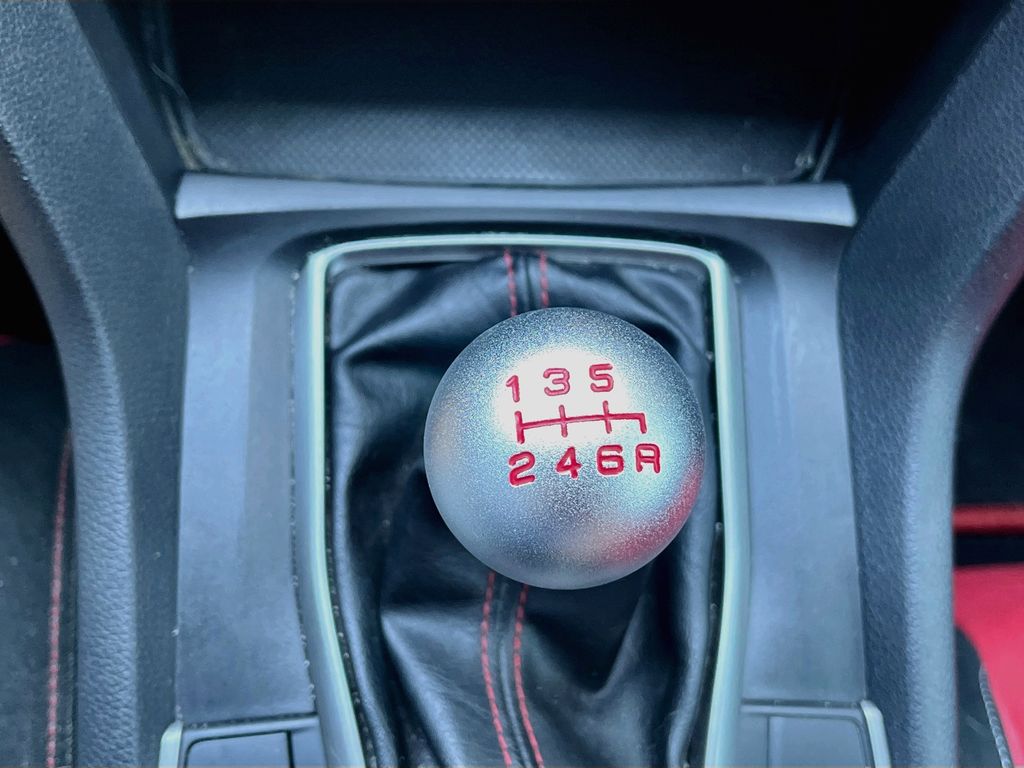 Used 2019  Honda Touring image 17