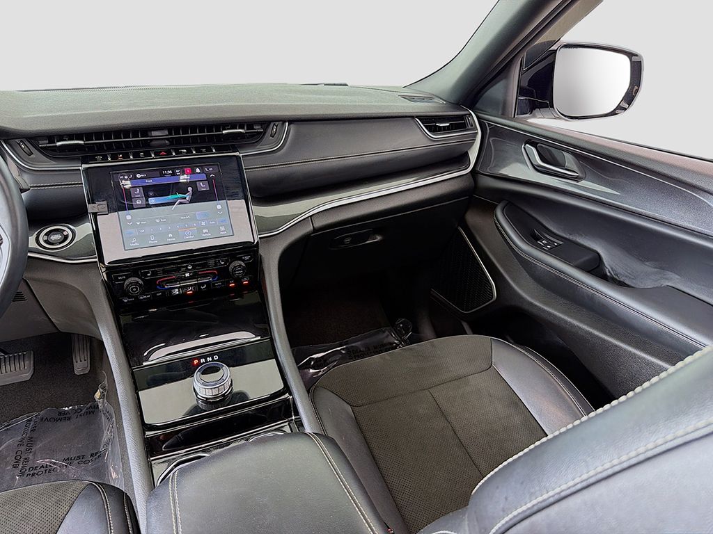 Used 2021 White Jeep Altitude image 36