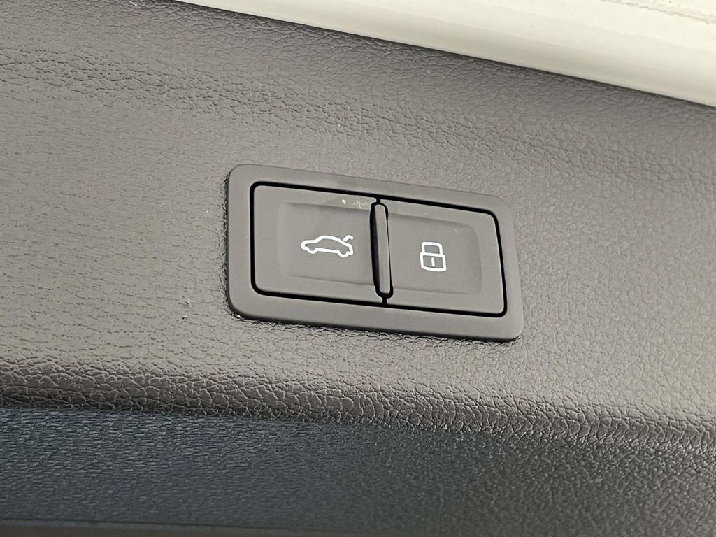 2025 Audi Q3 Premium White at Audi Porsche Sewickley