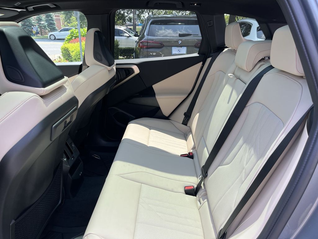 Thumbnail: 2025 BMW X3 - 23