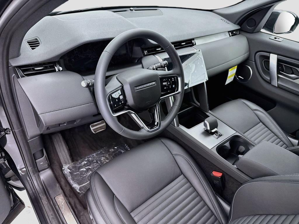 Thumbnail: 2026 Land Rover Discovery Sport - 9