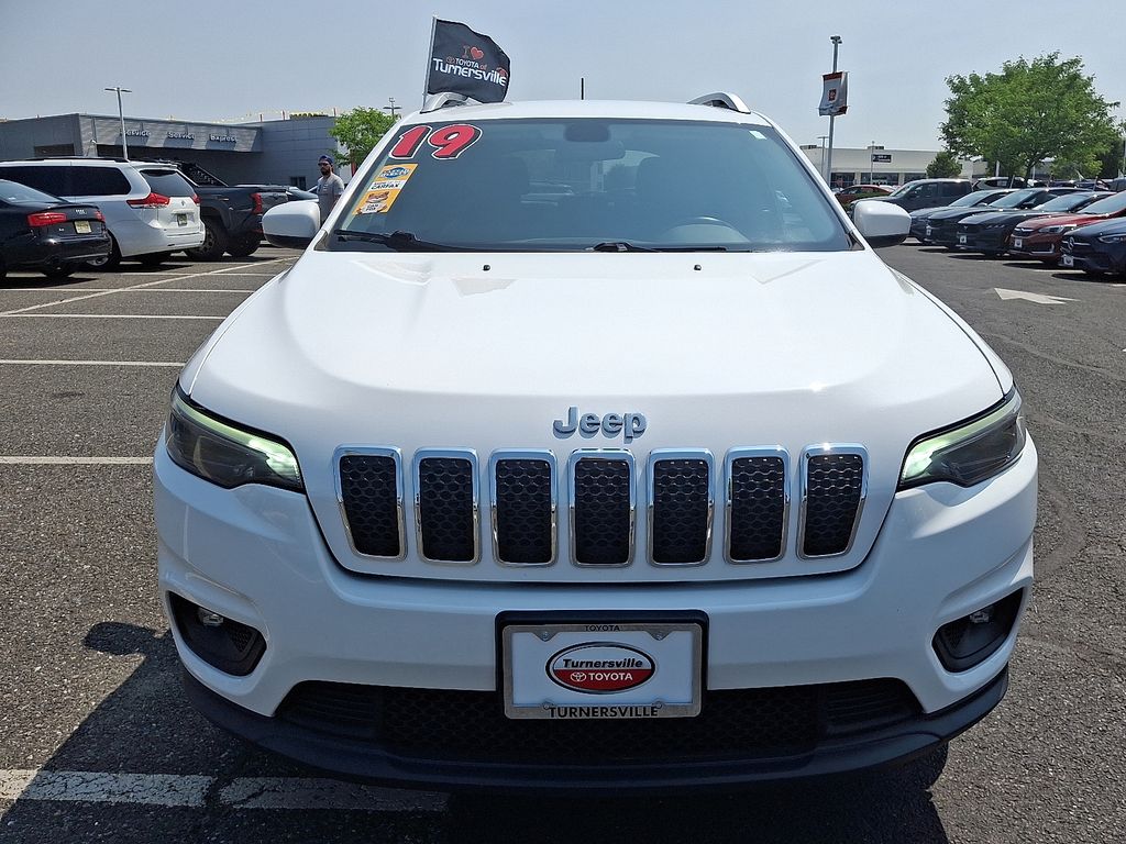 2019 Jeep Cherokee Latitude 2