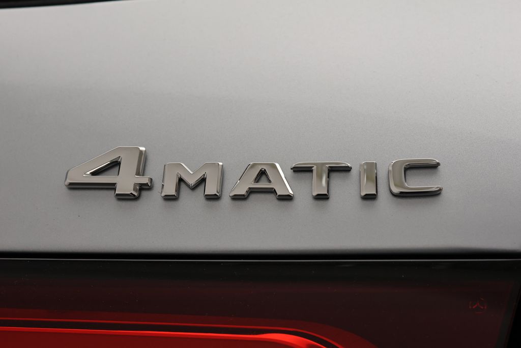 Thumbnail: 2026 Mercedes-Benz GLC - 10
