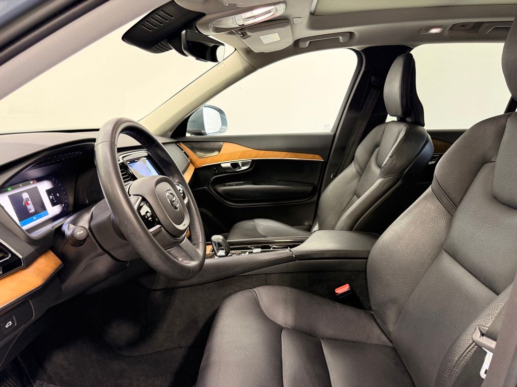 Thumbnail: 2023 Volvo XC90 - 12