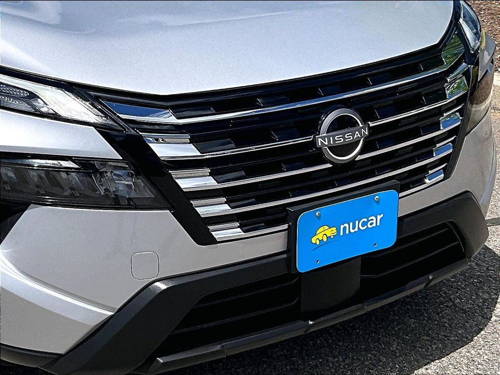 2025 Nissan Rogue — photo 30
