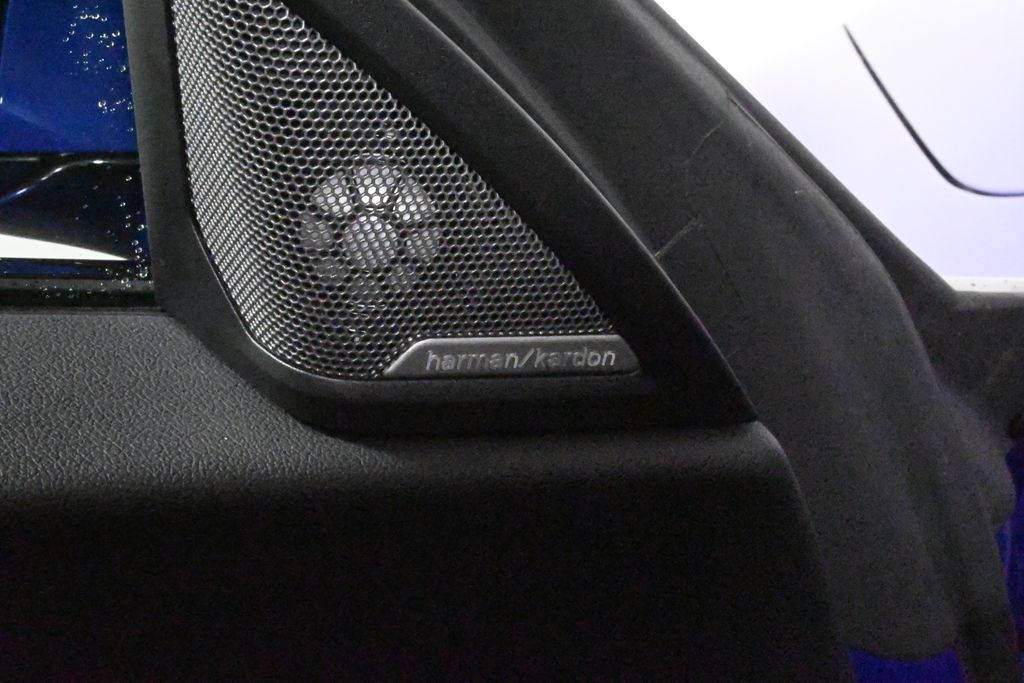 Thumbnail: 2025 BMW M2 - 32