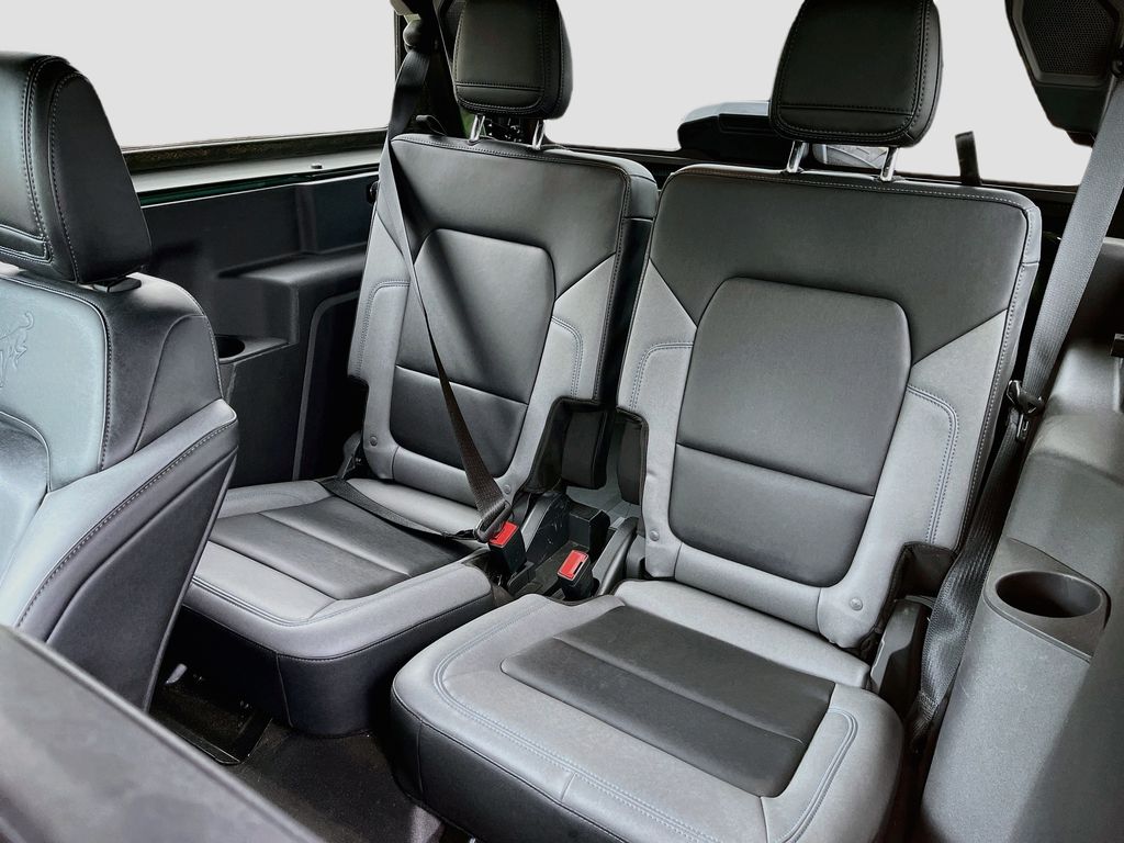 2022 Ford Bronco Black Diamond Green at AutoSavvy Houston Southwest