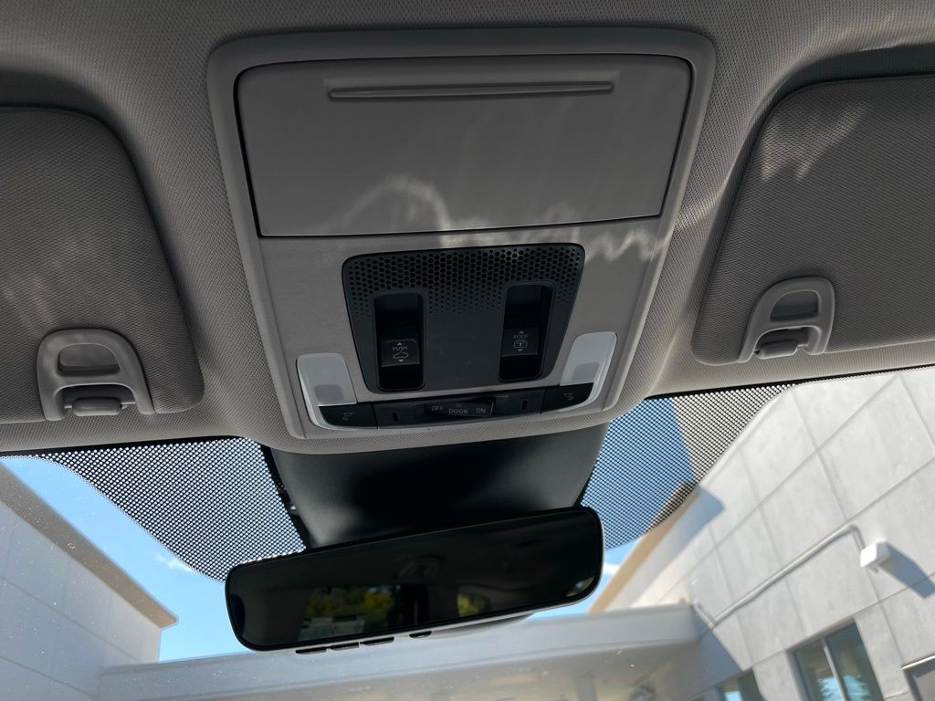 Thumbnail: 2025 Honda Pilot - 17