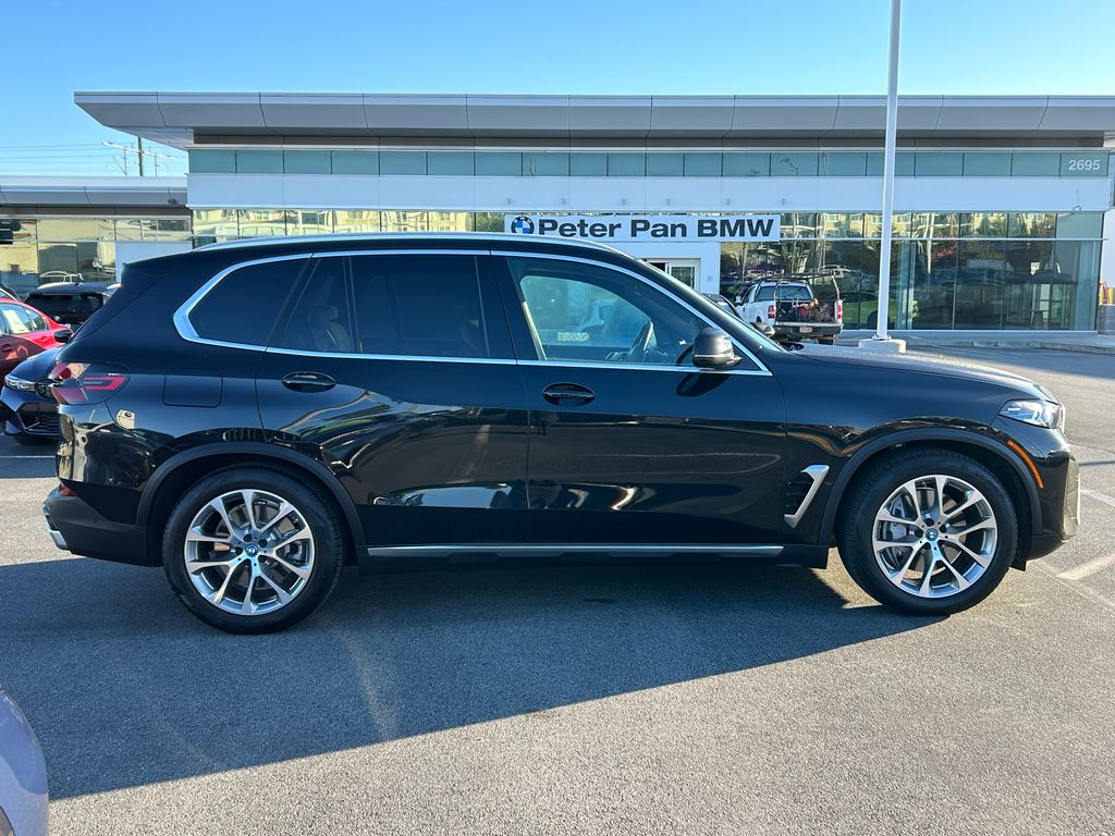 Thumbnail: 2025 BMW X5 - 6