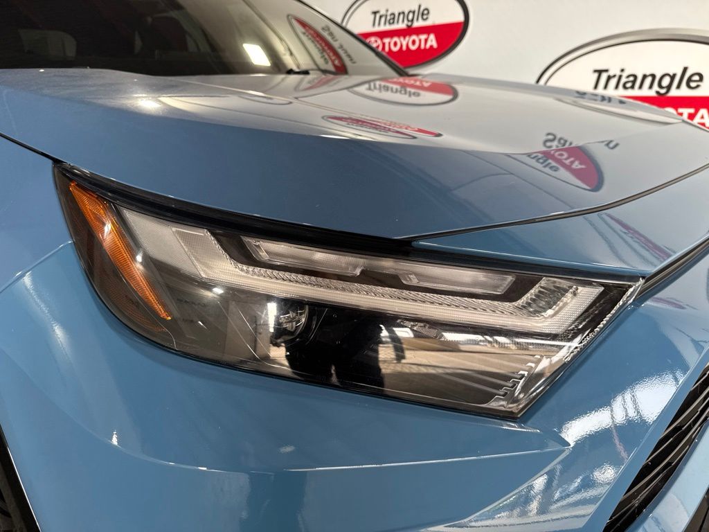 Thumbnail: 2023 Toyota RAV4 - 11