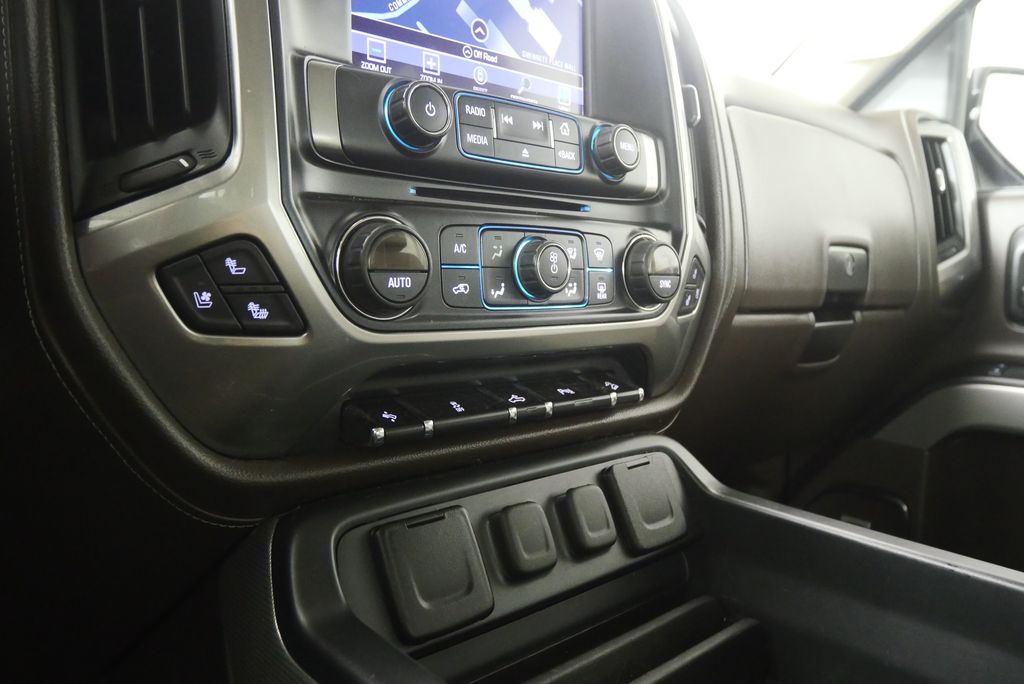 2017 Chevrolet Silverado 1500 LTZ 25