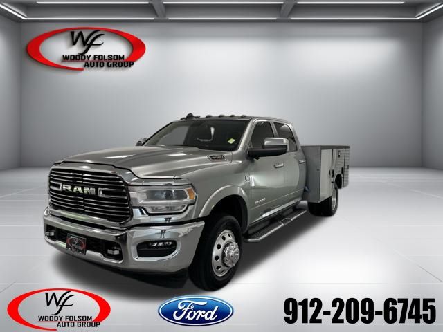 Billet Silver Metallic Clearcoat 2022 RAM 3500 Chassis Laramie Crew Cab LB DRW 4WD Pickup Truck Four-Wheel Drive 6-Speed Automatic