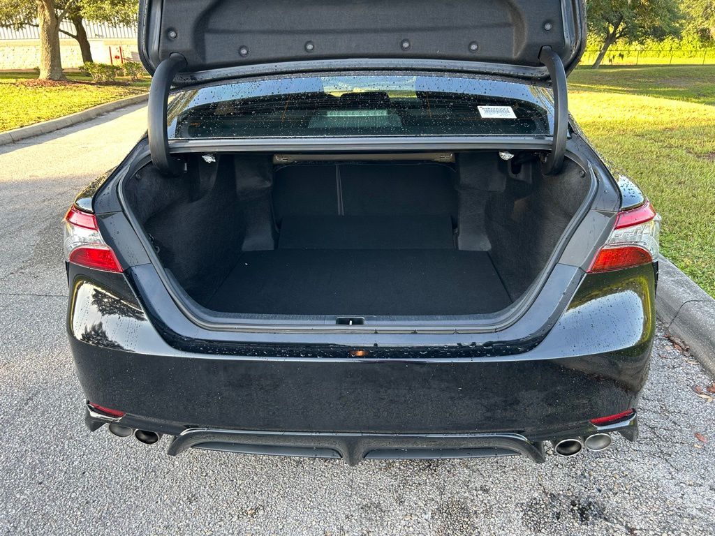 Thumbnail: 2019 Toyota Camry - 10