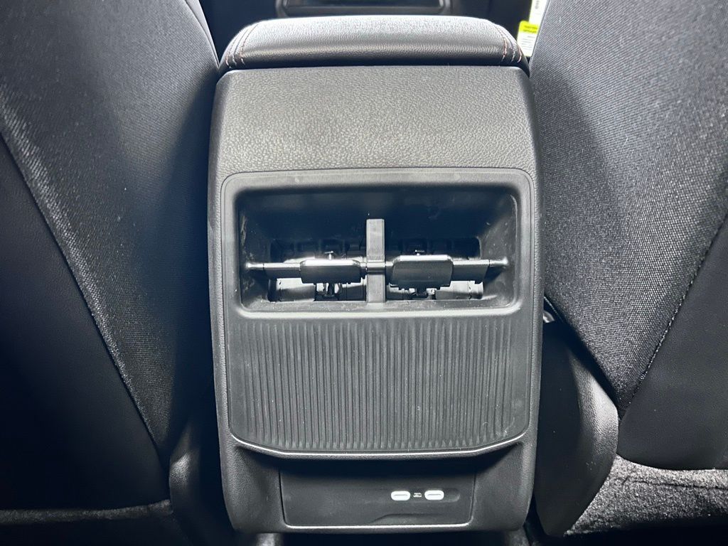 new 2026 Jeep Cherokee car, priced at $44,580