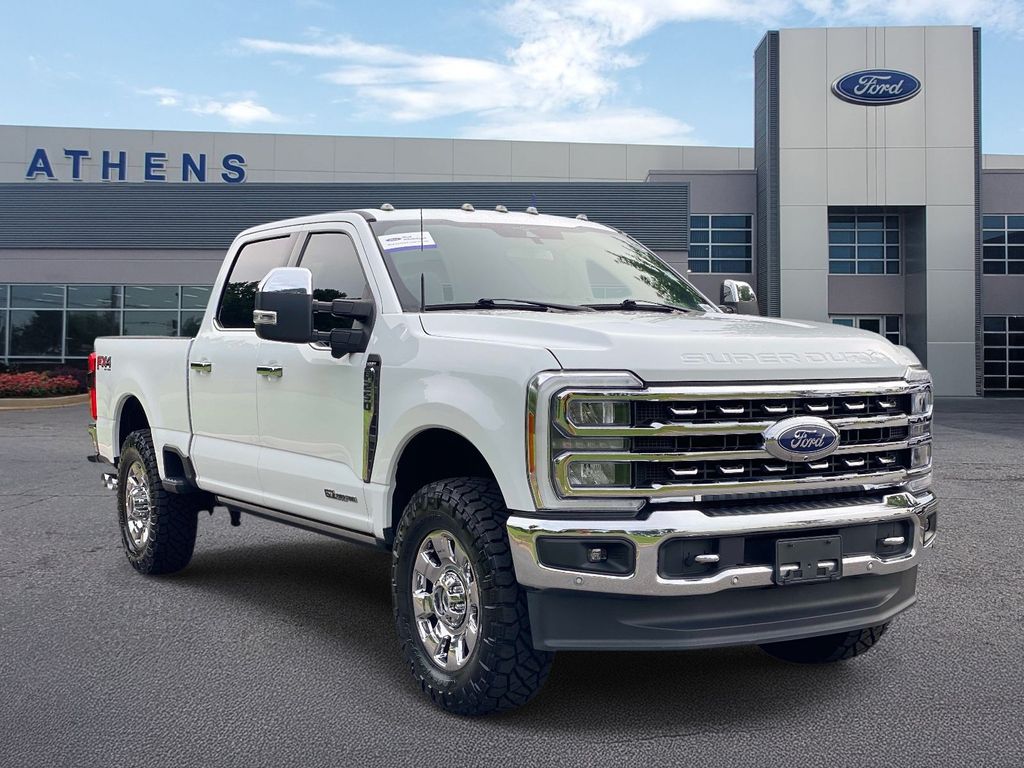 Oxford White 2023 Ford F-250 Super Duty Pickup Truck Four-Wheel Drive Automatic