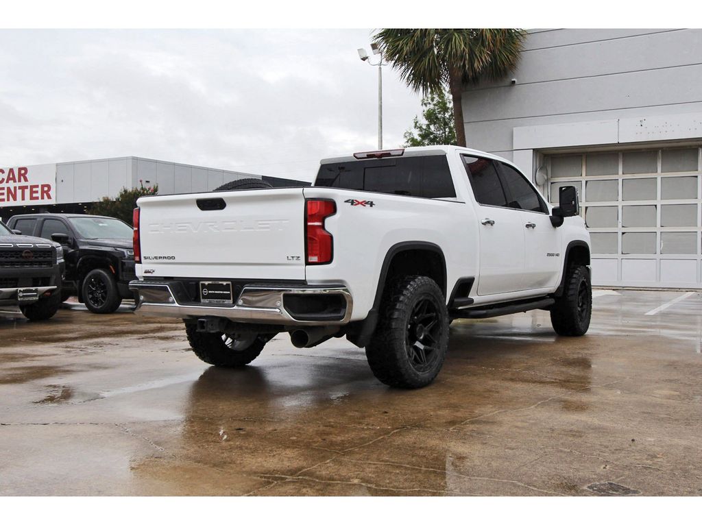 2025 Chevrolet Silverado 2500HD LTZ - 3