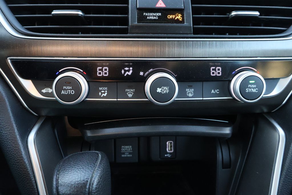 Thumbnail: 2019 Honda Accord - 25