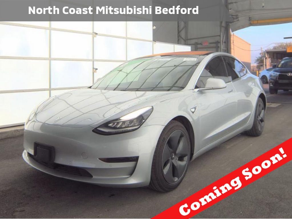 Silver 2018 Tesla Model 3 Long Range AWD Sedan All-Wheel Drive 1-Speed Automatic