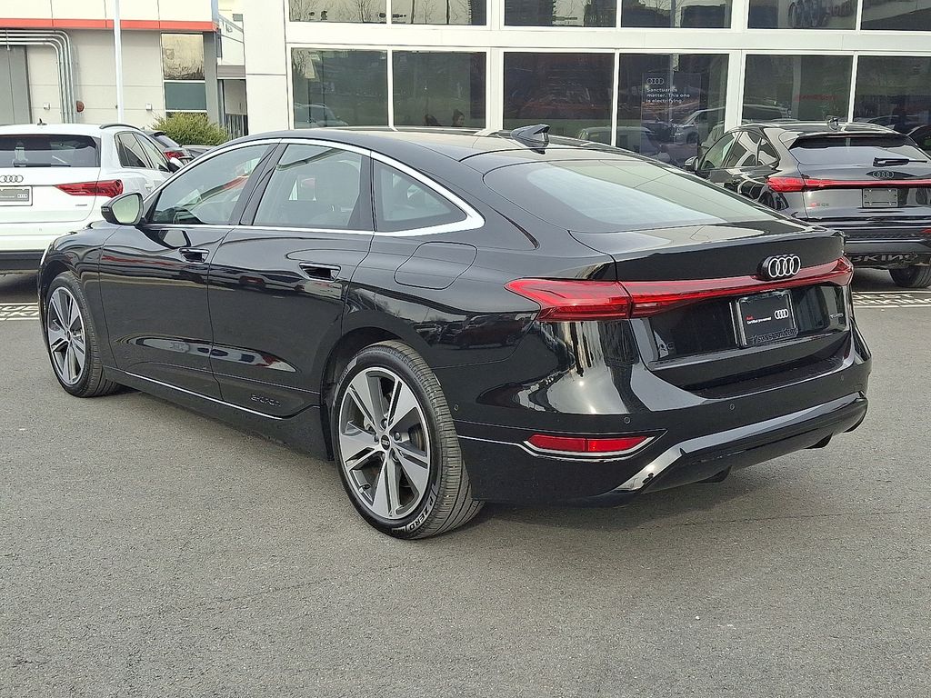 Thumbnail: 2025 Audi e-tron S - 6