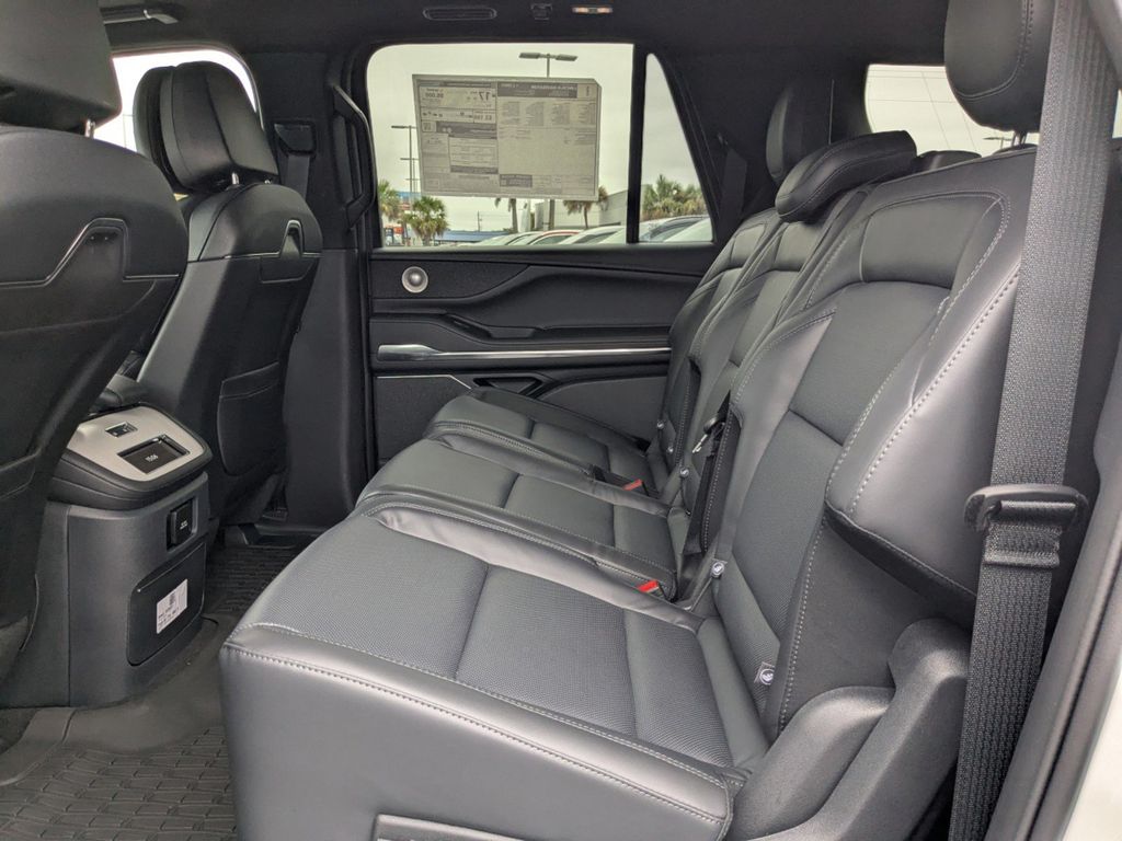 2025 Lincoln Navigator Reserve L
